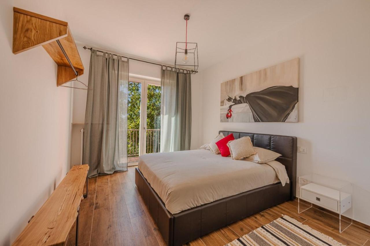 Ferienwohnung Casa Rafanelli Monforte dʼAlba Exterior foto
